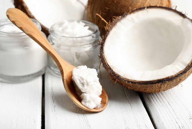 8 Amazing Coconut Oil Health Benefits