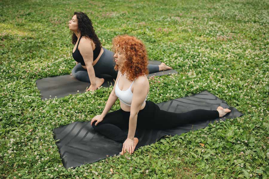 The Benefits of Outdoor Yoga and Meditation